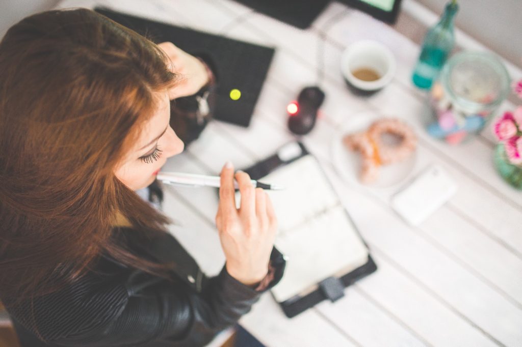 What are the Differences Between Phrase and Clause?